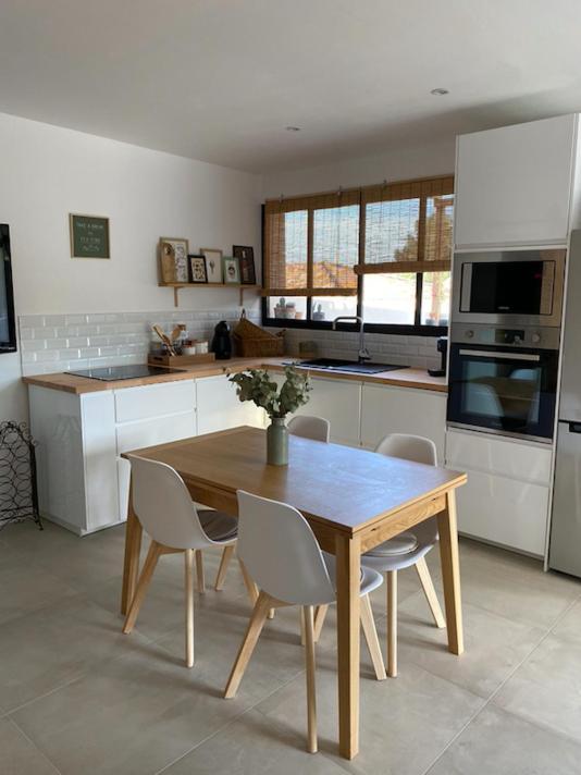 Le Pool House Bed & Breakfast Nîmes Dış mekan fotoğraf