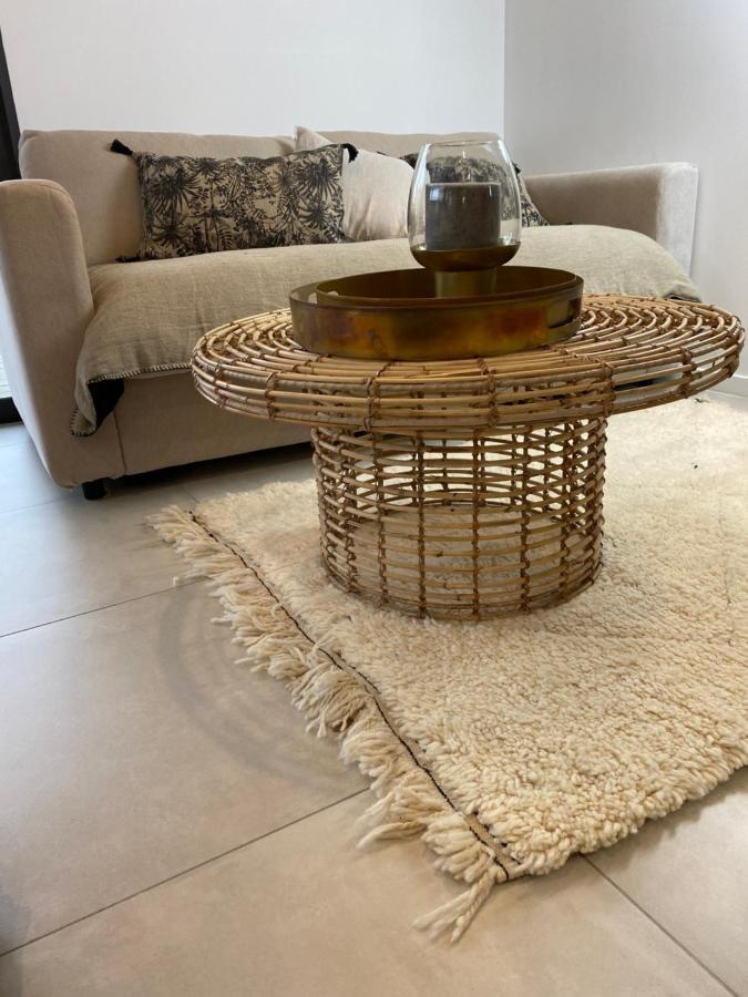 Le Pool House Bed & Breakfast Nîmes Dış mekan fotoğraf